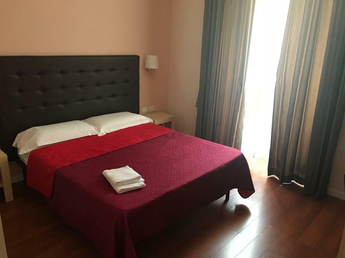 Elle Cavour Guest House Roma Ngoại thất bức ảnh