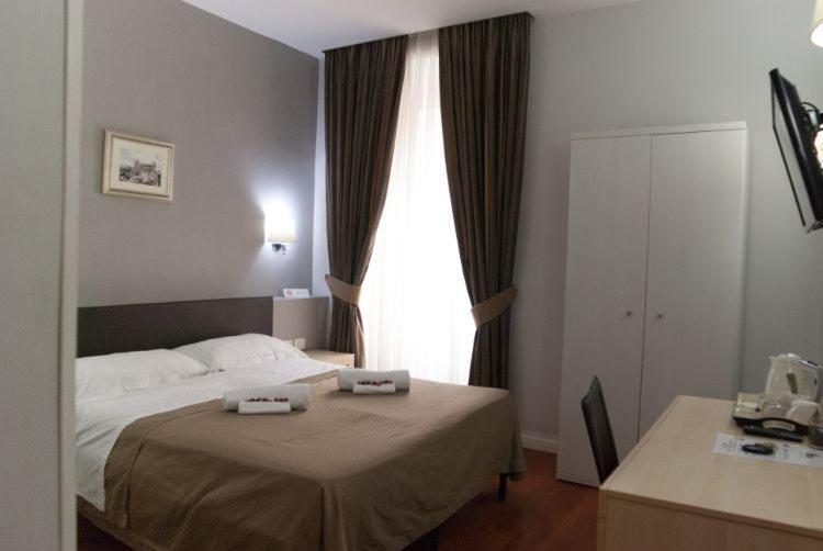 Elle Cavour Guest House Roma Ngoại thất bức ảnh